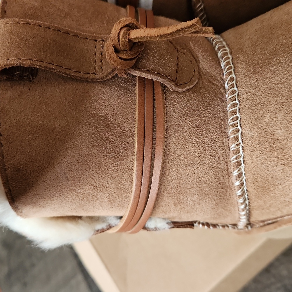 UGG Chestnut Ankle Esther Boots - Picture 5 of 9